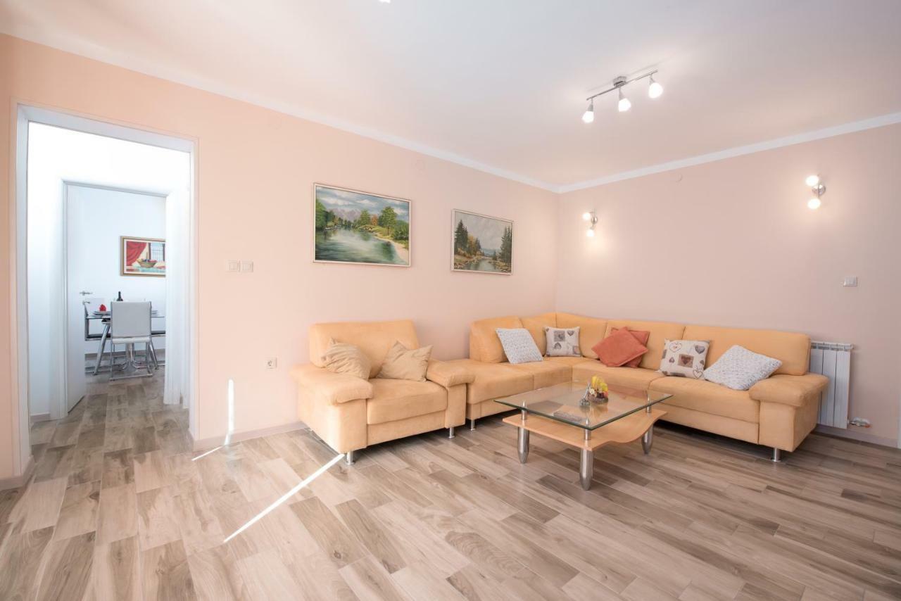 Apartman Vita Rijeka Bagian luar foto